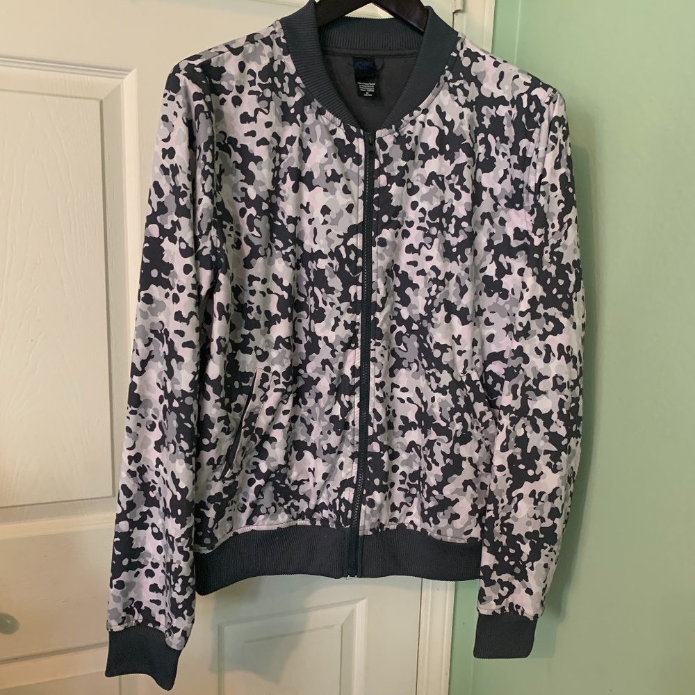 Victoria’s Secret Victoria’s sport gray and White Camo Bomber Jacket